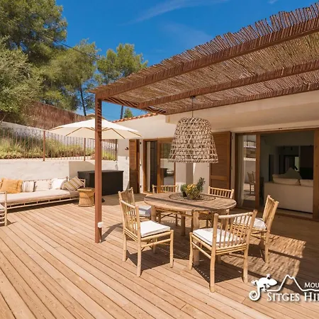 Falco Is A Beautiful Single Storey With Private Pool