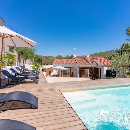 Falco Is A Beautiful Single Storey With Private Pool Villa *